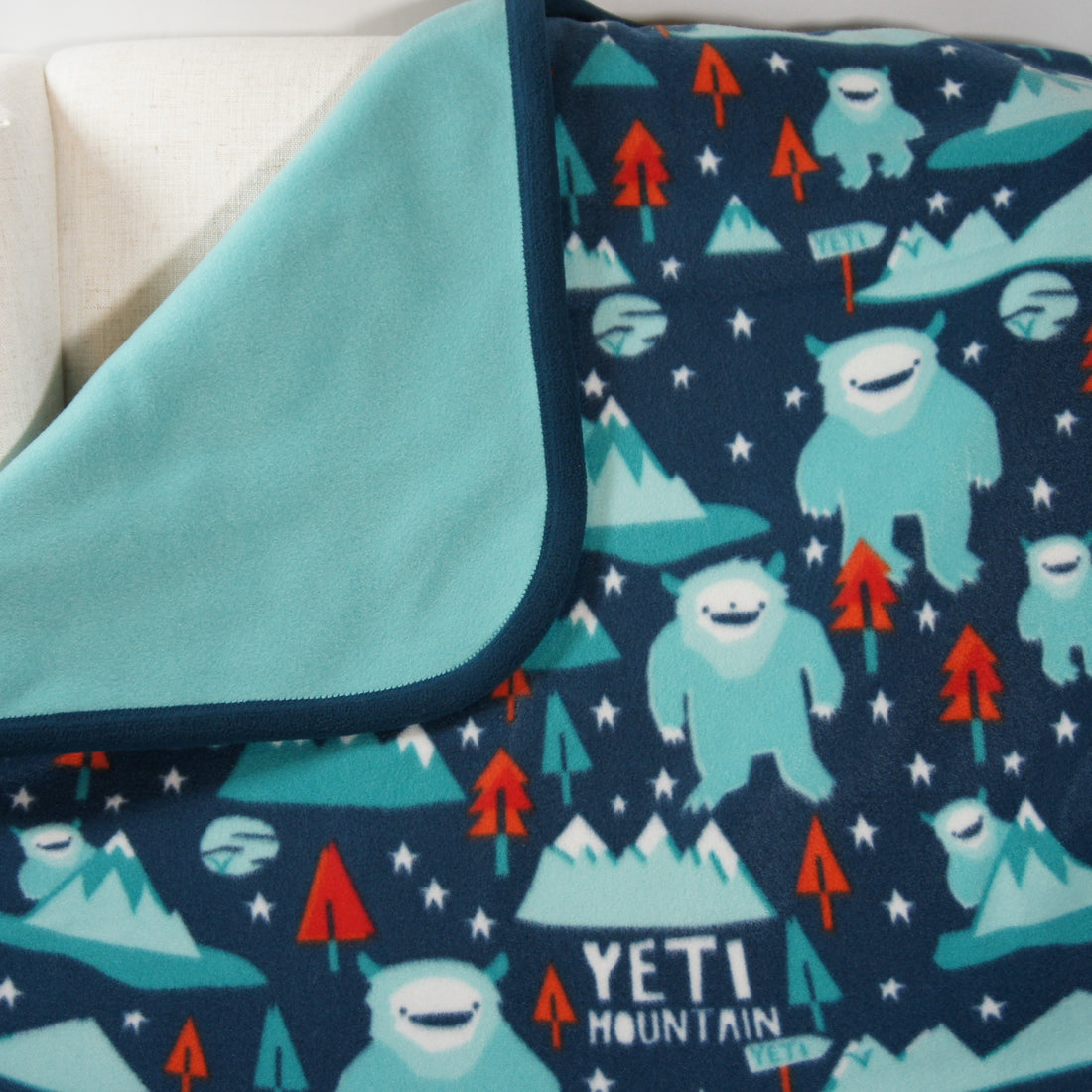 baby-blanket-yeti-blue